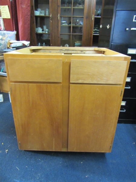 DOUBLE DRAWER LOWER CABINET