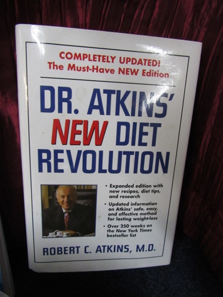 START THE NEW YEAR RIGHT WITH A WEIGHT SCALE & DR. ATKIN'S DIET BOOKS