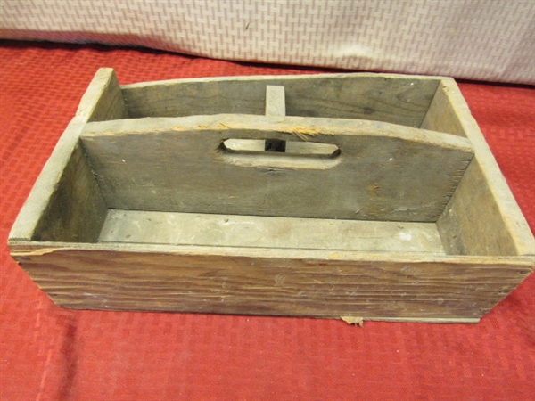 VERY COLLECTIBLE VINTAGE WESTERN CARTRIDGE COMPANY WOODEN CRATE