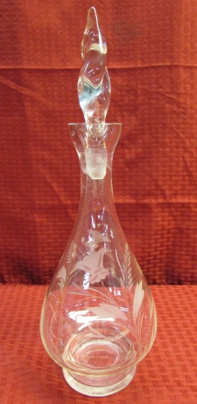 LOVELY ETCHED DECANTER AND VINTAGE CHAMPAGNE GLASSES
