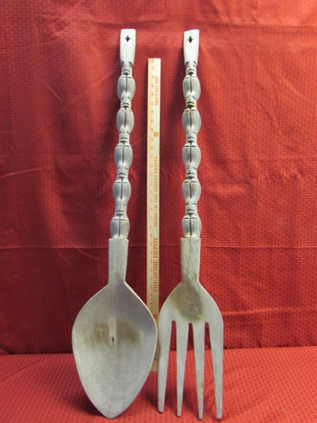 RUSTIC DECOR EXTRA LARGE WOODEN FORK AND SPOON