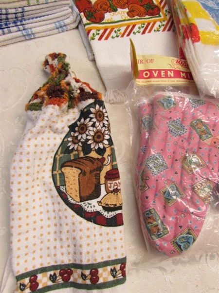 FOR THE HOME: OVEN MITTS, KITCHEN TOWELS, CURTAINS, AND MORE