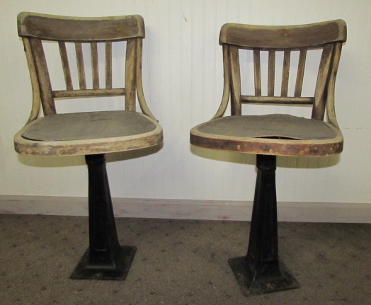 VINTAGE SWIVEL DINING CHAIRS FROM SISKIYOU STOCKYARDS