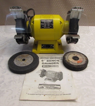 LIKE NEW CENTRAL MACHINERY 6 BENCH GRINDER