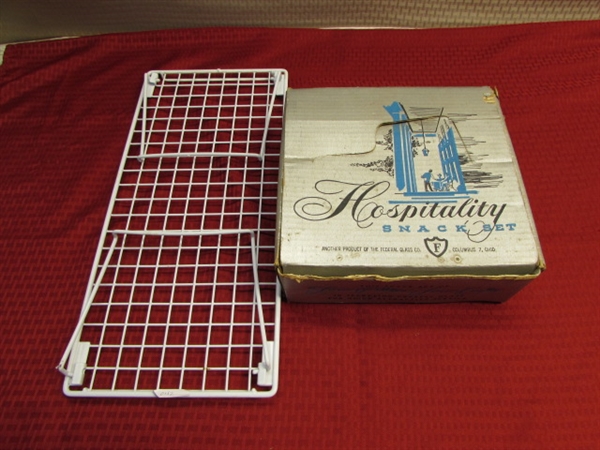 1940'S FEDERAL SPARKLING CRYSTAL SNACK SET AND WIRE RACK