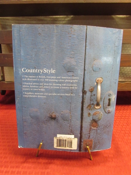 LARGE WOODEN SHELF AND COUNTRY STYLE MAGAZINE