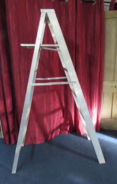 KELLY TYPE 2 COMMERCIAL ALUMINUM LADDER