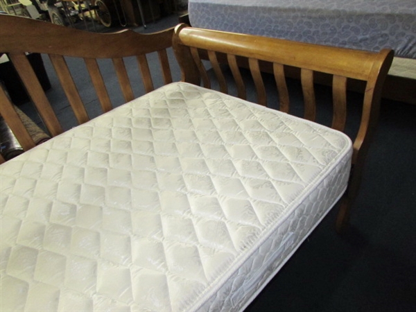 DAYBED WITH TWIN - SEALY POSTUREPEDIC MATTRESS