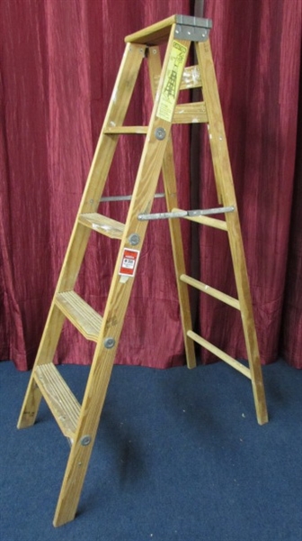 GET UP THERE WITH THIS 5' WOOD LADDER