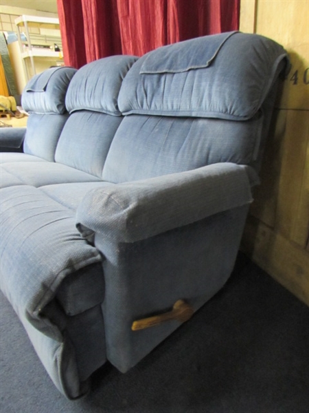 OVERSTUFFED BLUE DUAL RECLINING COUCH