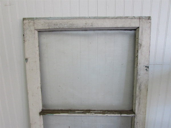 VINTAGE/ANTIQUE 3-PANE WINDOW WITH GLASS