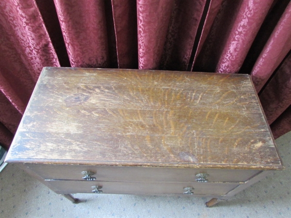 ANTIQUE 2-DRAWER SIDEBOARD/CREDENZA/BUFFET