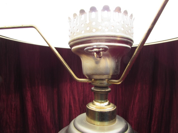 METAL TABLE LAMP