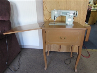 BROTHER SEWING MACHINE IN CABINET