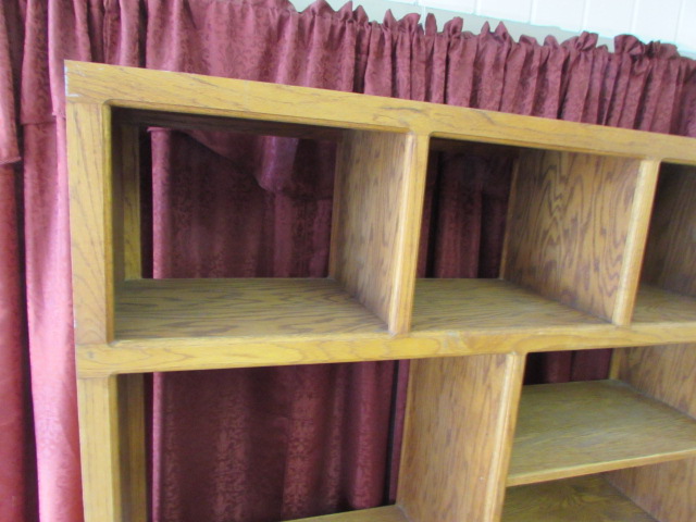 Lot Detail - ROOM DIVIDER/ENTERTAINMENT CENTER