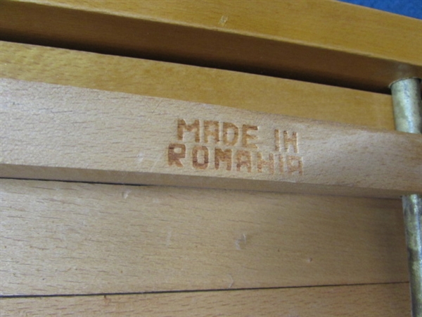 A PAIR OF ROMANIAN FOLDING CHAIRS