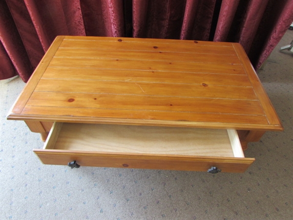 HARD WOOD COFFEE TABLE WITH OAK LEAF ACCENTS