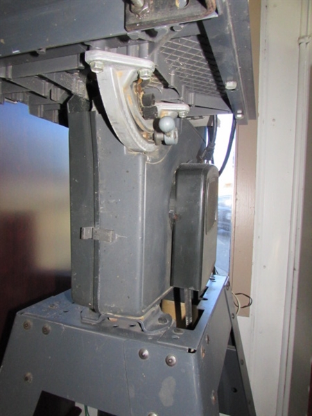 Lot Detail - CRAFTSMAN 12" BANDSAW