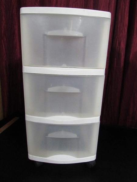 RUBBERMAID ORGANIZER AND MORE