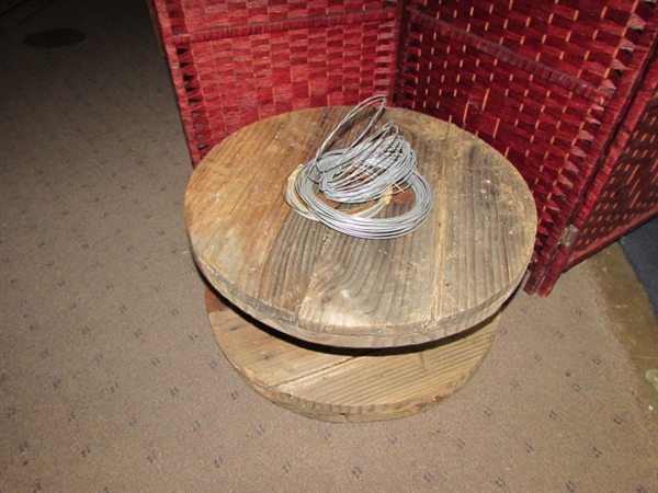 WOOD SPOOL WITH GALVANIZED WIRE