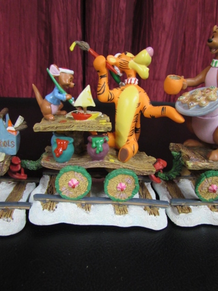 WINNIE THE POOH PIGLET TRAIN FROM THE DANBURY MINT