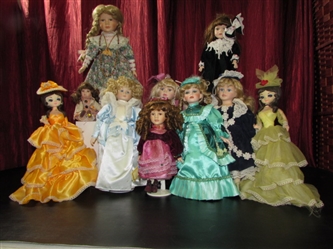 COLLECTABLE DOLLS