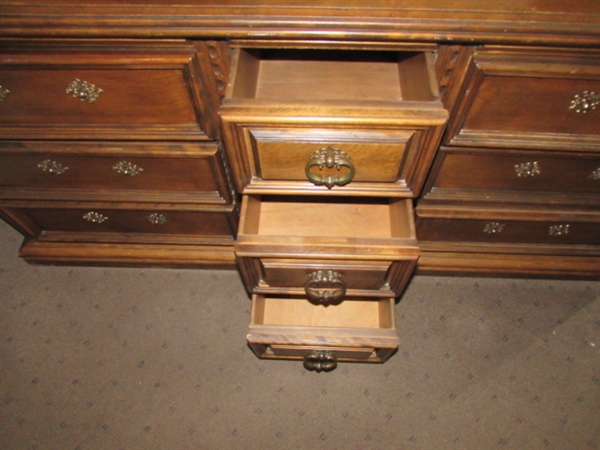 LARGE DRESSER WITH MIRROR
