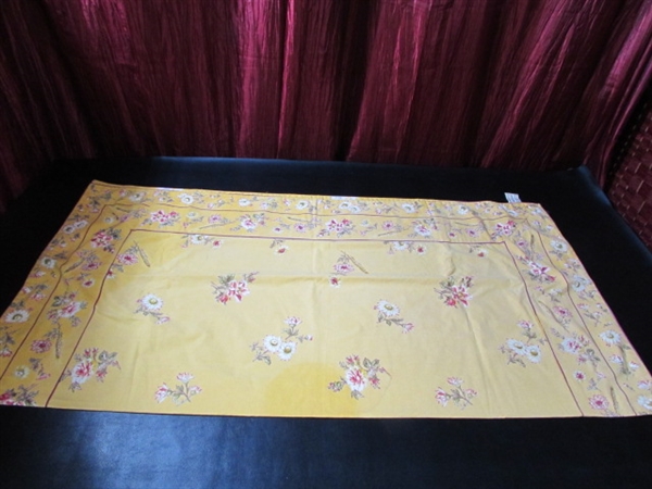 PLACEMATS/TABLECLOTHS & PRETTY THINGS