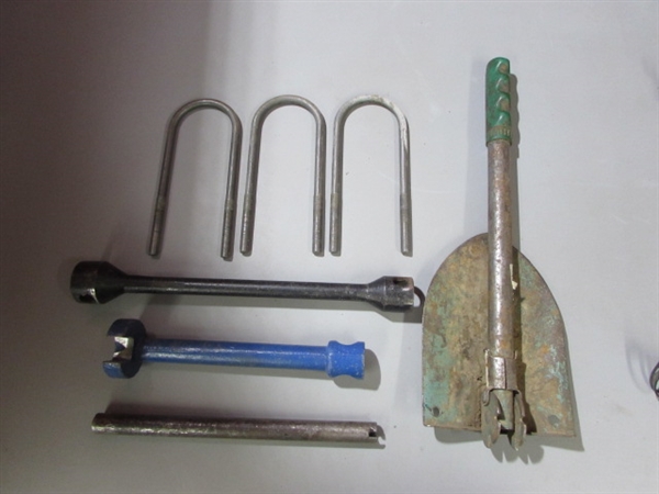 MISC TOOL LOT WITH CROWBAR & MORE