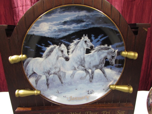 DANBURY MINT HORSES FOR ALL SEASONS PERPETUAL CALENDAR WITH 12 COLLECTIBLE HORSE PLATES