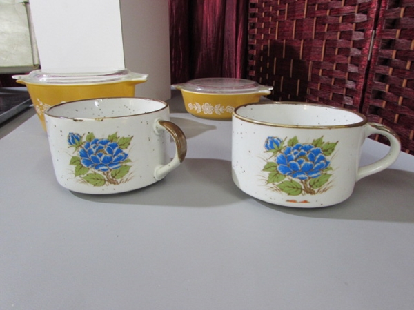 PYREX DISHES & MORE