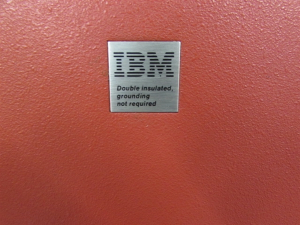 IBM SELECTRIC II CORRECTING TYPEWRITER