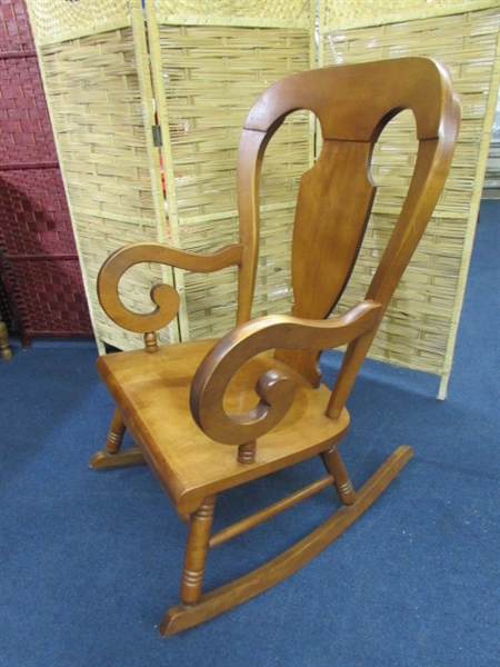 VINTAGE TELL CITY WOODEN ROCKING CHAIR