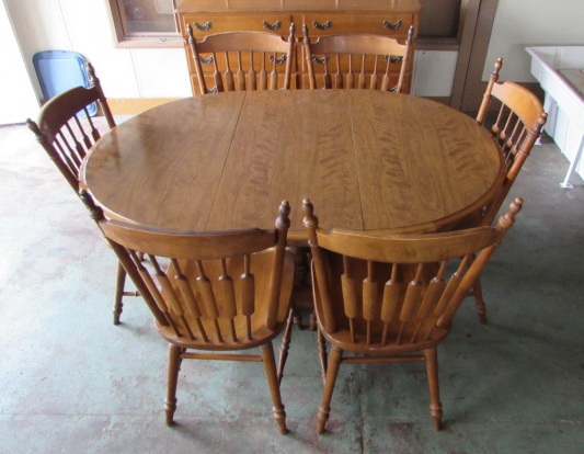 SOLID WOOD PEDESTAL DINING TABLE WITH 6 CHAIRS