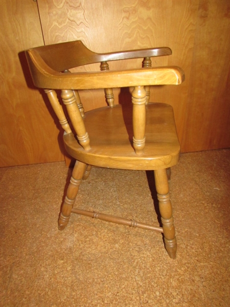 WOODEN SIDE CHAIR & VINTAGE WOODEN END TABLE