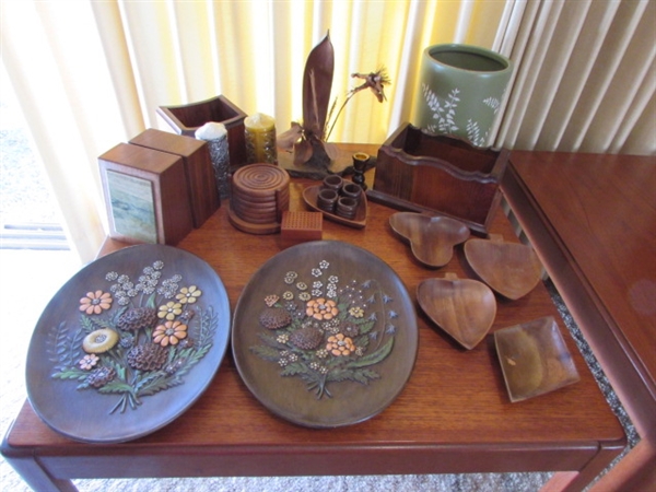 MID-CENTURY MOD WOOD COLLECTIBLES & MORE