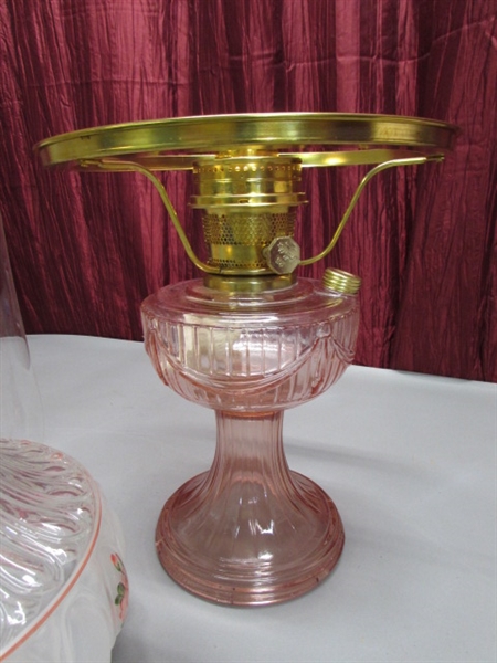 NEW ALADDIN KEROSENE MANTLE LAMP