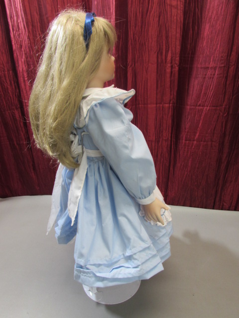 Lot Detail Alice In Wonderland Porcelain Doll By Thelma Resch