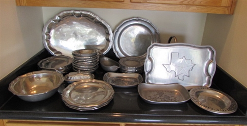 LARGE COLLECTION OF WILTON ALUMINUM WARE