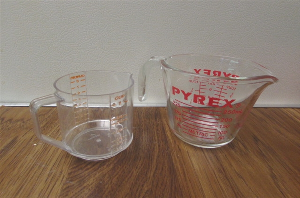 PYREX MIXING BOWLS, MEASURING CUPS