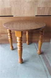 SMALL ROUND WOOD TABLE WITH TURNED LEGS