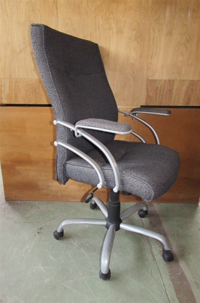 HIGH BACK OFFICE CHAIR - *STABLE HANDS*