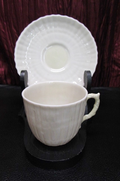 TEA CUPS, SAUCERS AND MISCELLANEOUS DECOR