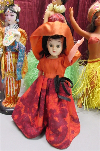 ASIAN AND OTHER COLLECTABLE DOLLS