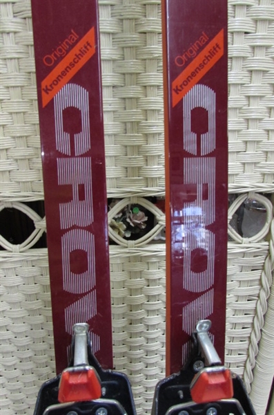 FISCHER CROWN CROSS COUNTRY SKIS
