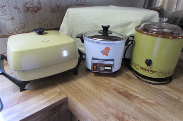 HITACHI CHIMEOMATIC STEAMER/RICE COOKER, WEST BEND ELECTRIC SKILLET, RIVAL CROCK-POT