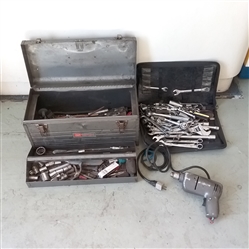 TOOL BOX WITH TOOLS AND 1/4" UTILITY DRILL