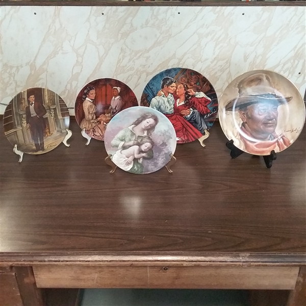 LOT OF 5 COLLECTIBLE PLATES