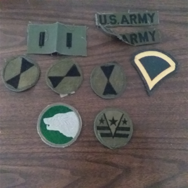 US ARMY INSIGNIA, PATCHES, AND GARRISON CAP