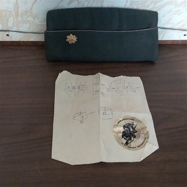 US ARMY INSIGNIA, PATCHES, AND GARRISON CAP